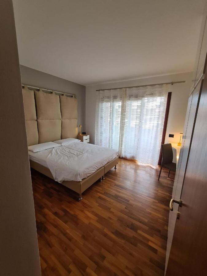 Bed & Breakfast Rezzonico บัสซาโน เดล กรัปปา ภายนอก รูปภาพ